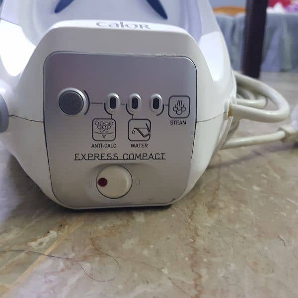 calor steam iron imported form france only few days use 2