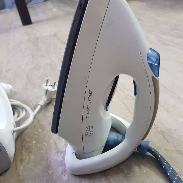 calor steam iron imported form france only few days use 10