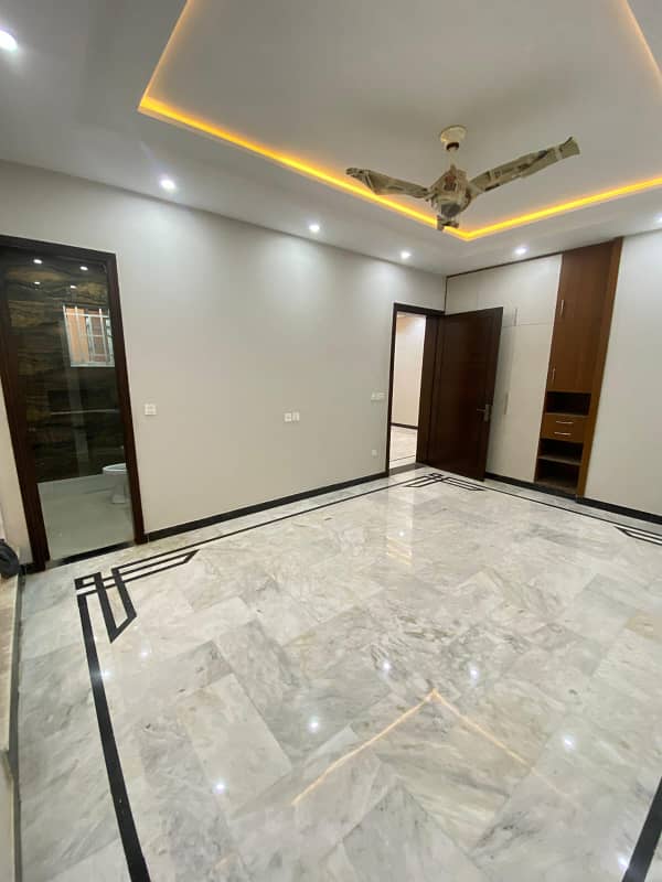 10 MARLA EXCELLENT LIKE A NEW CONDITION HOUSE FOR RENT IN OVERSEAS B BLOCK BAHRIA TOWN LAHORE 6