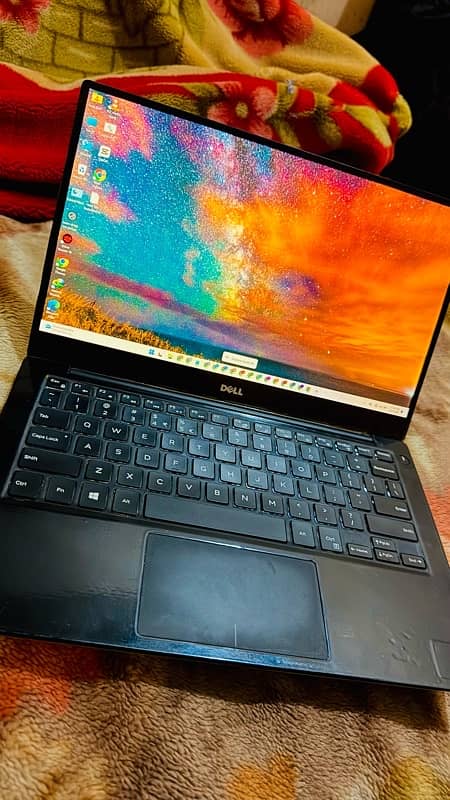 Dell XPS 9343 I7 5TH Gen 8/256 Touch Screen 1