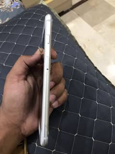 iphone 7plus 32 gb approved silver colr 10/10