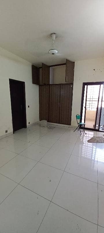 3 Bed Dd West Open Semi Furnished Flat For Sale In Saima Jinnah Avenue 20