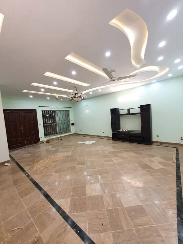 7 Marlas Ground floor All Basic Facilities Near Market and Mosque G-14/4 6