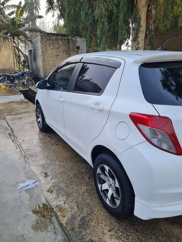 Toyota Vitz 2014 5