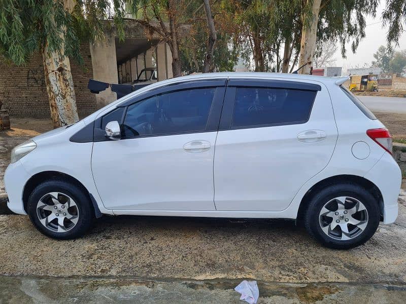 Toyota Vitz 2014 6