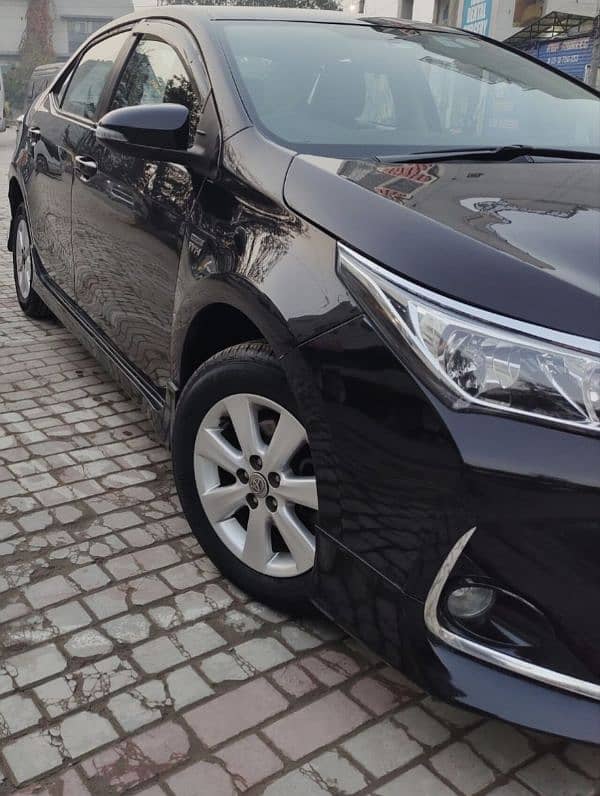 Toyota Corolla Altis 2016 3