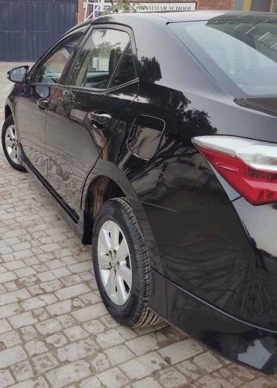 Toyota Corolla Altis 2016 5