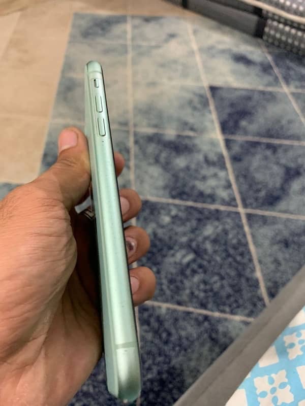 IPHONE 11 [128gb] PTA APPROVED 10/10 condition 5