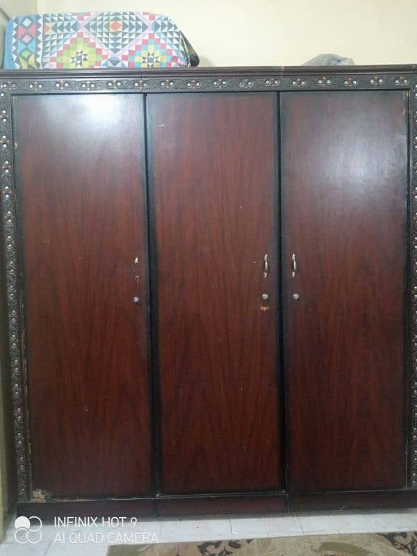 selling wooden furniture only serious buyer contact 6