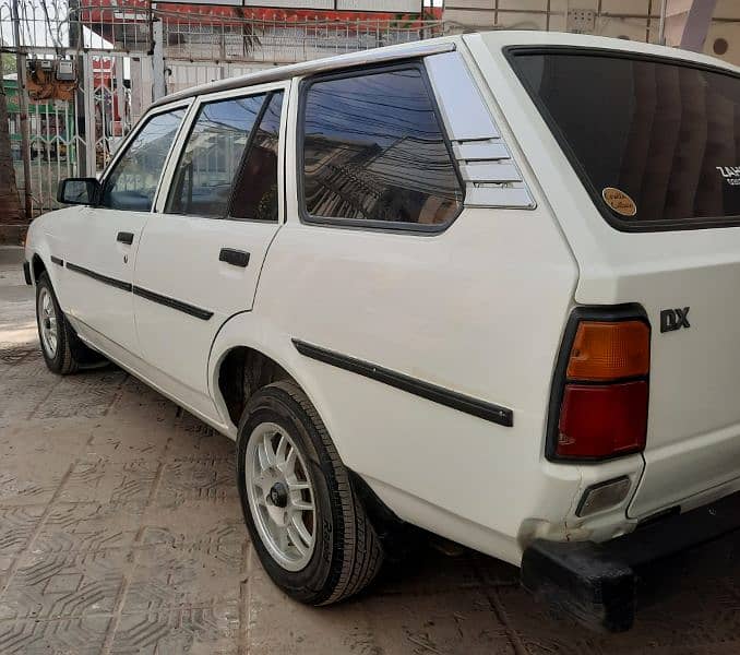 Toyota Corolla KE-70 STATION WAGON TOURING 0