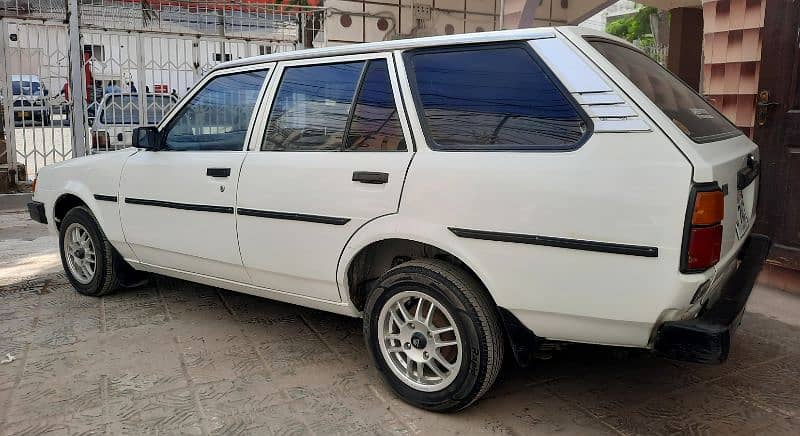 Toyota Corolla KE-70 STATION WAGON TOURING 5