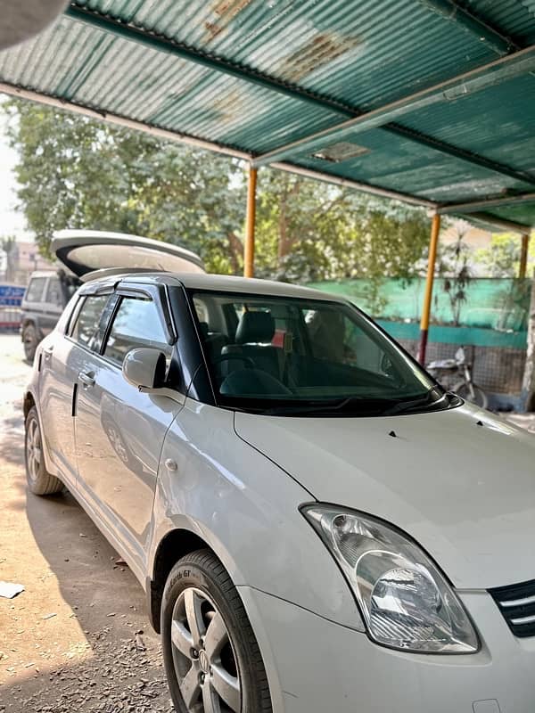 Suzuki Swift DLX Manual 1328cc 2018 white 1