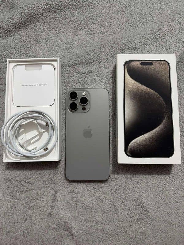 iphone 15 pro max 256GB natural titanium 3