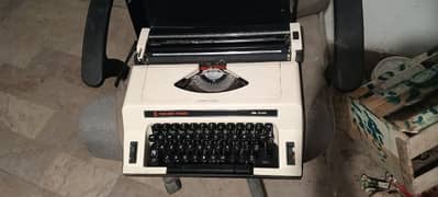 Rover 7000 De luxe Typewriter for sale