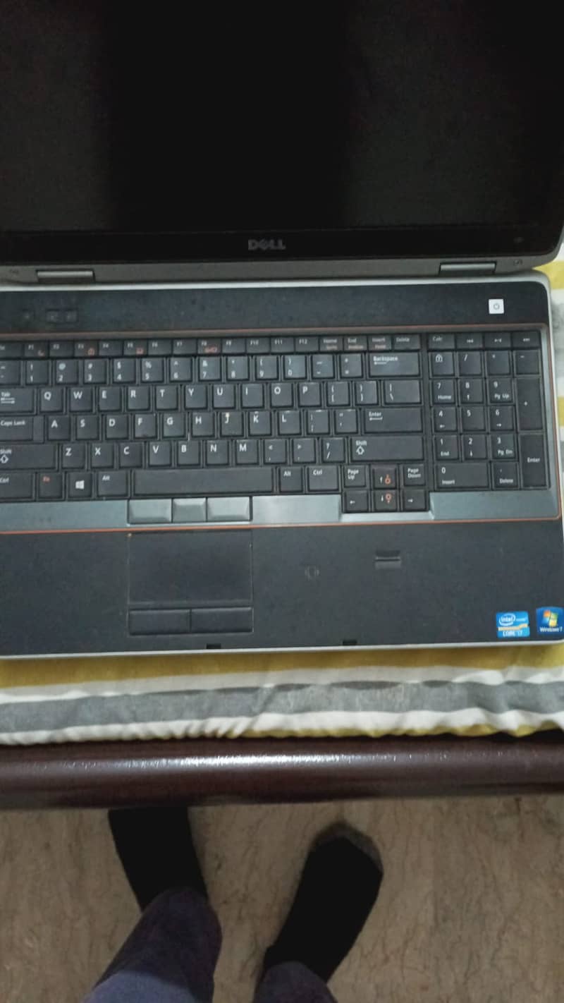 Dell Laptop Core i7 - 2nd Generation with Graphic Card 2