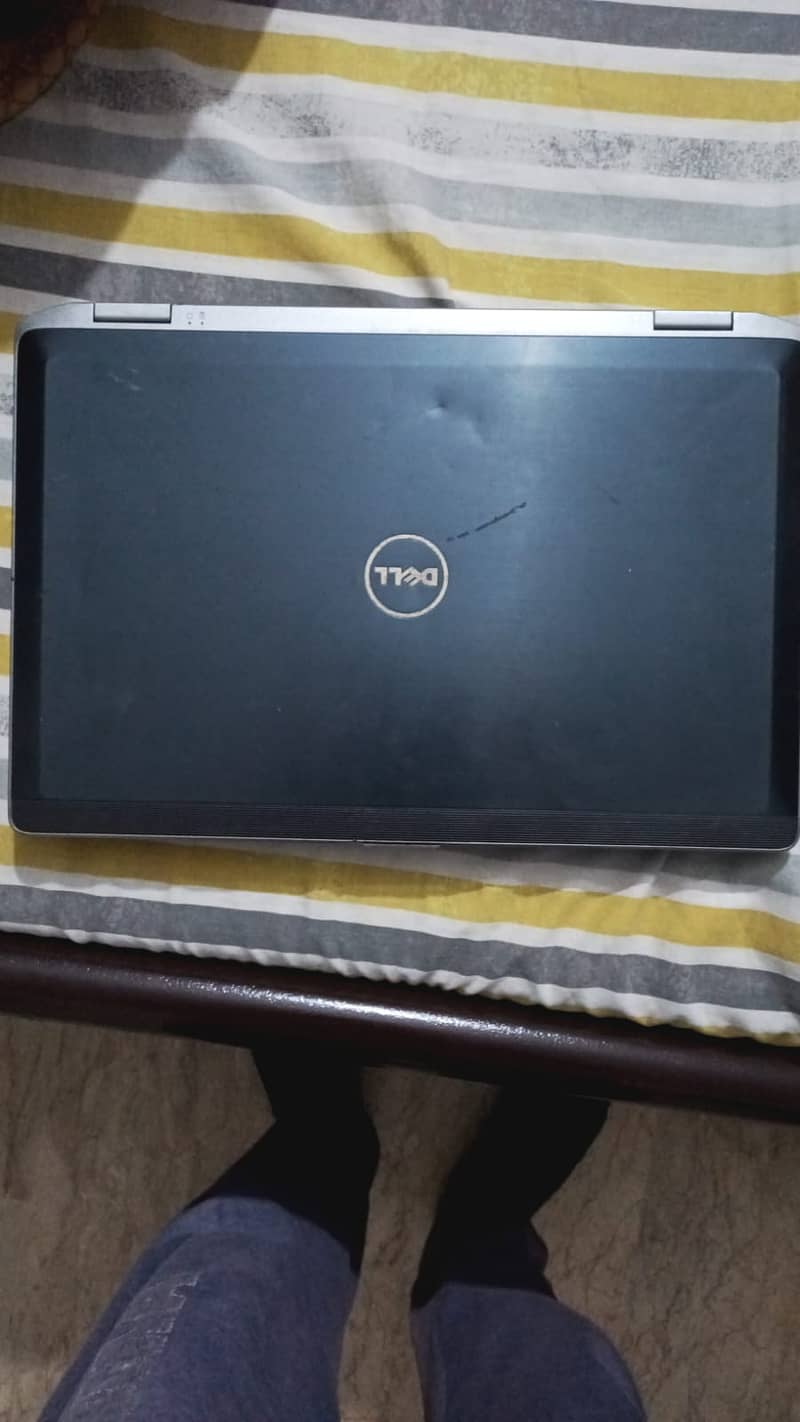 Dell Laptop Core i7 - 2nd Generation with Graphic Card 3