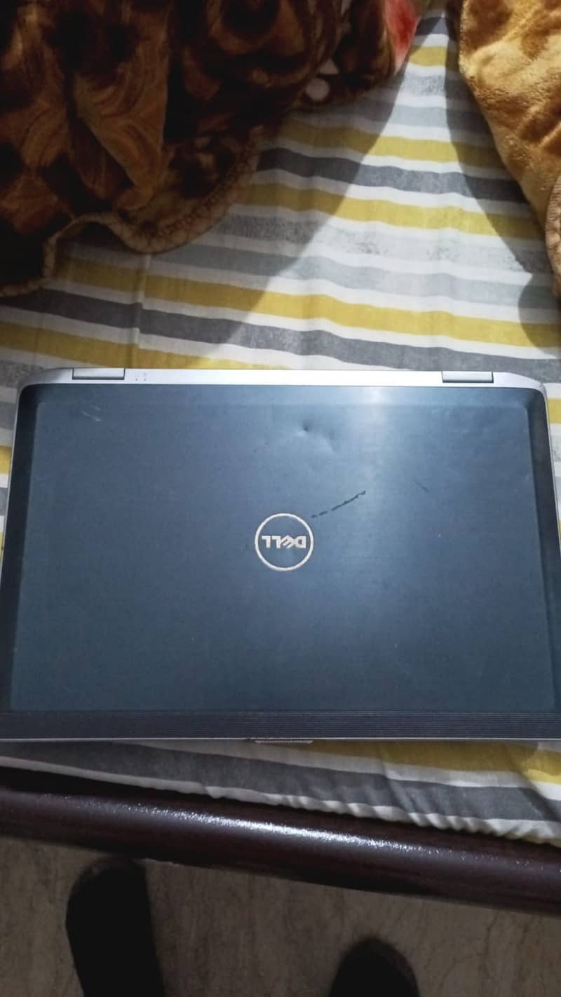 Dell Laptop Core i7 - 2nd Generation with Graphic Card 6