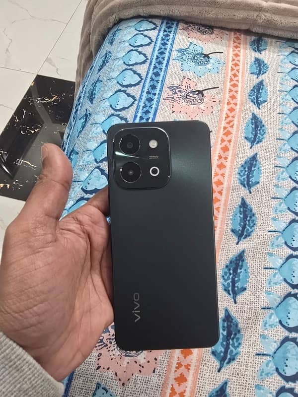 Vivo Y28 for sale in 8 month warranty 0