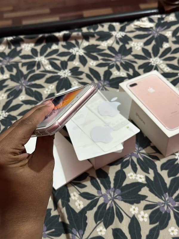 Iphone 7 plus 32gb pta approve with box excellent condition sealed. 6