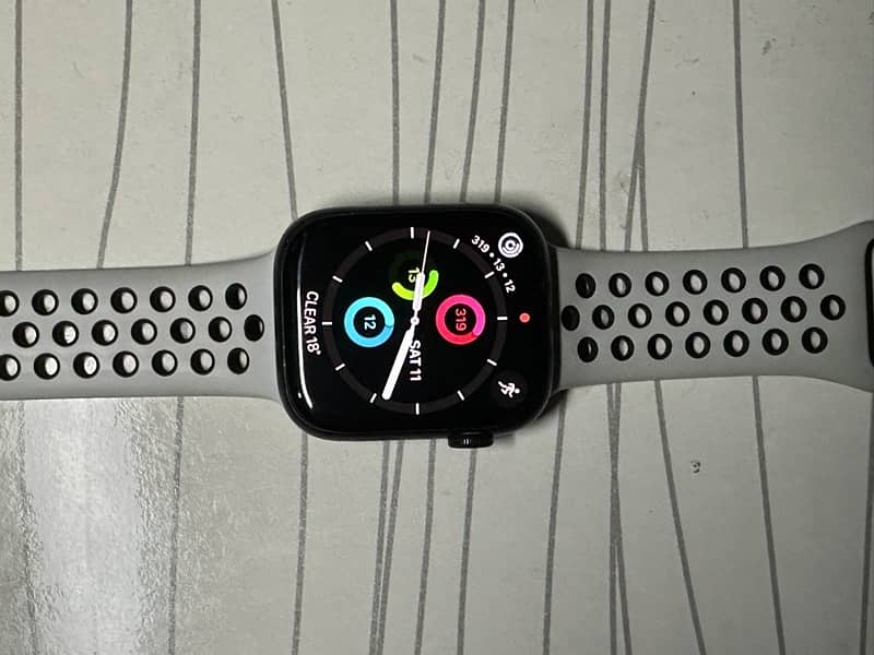 Apple watch series 7 Nike 4