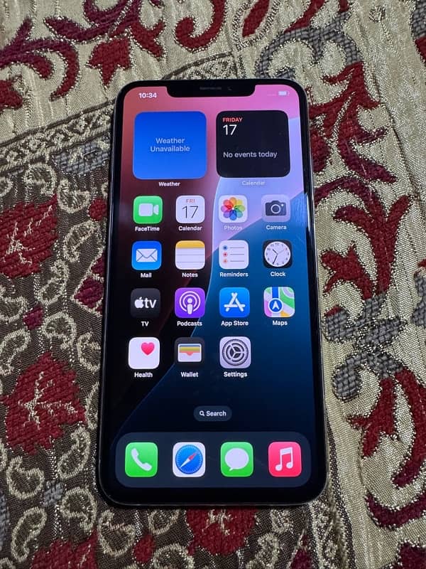 I phone xs max 256 gb pta approved HK modal 03009490181 0