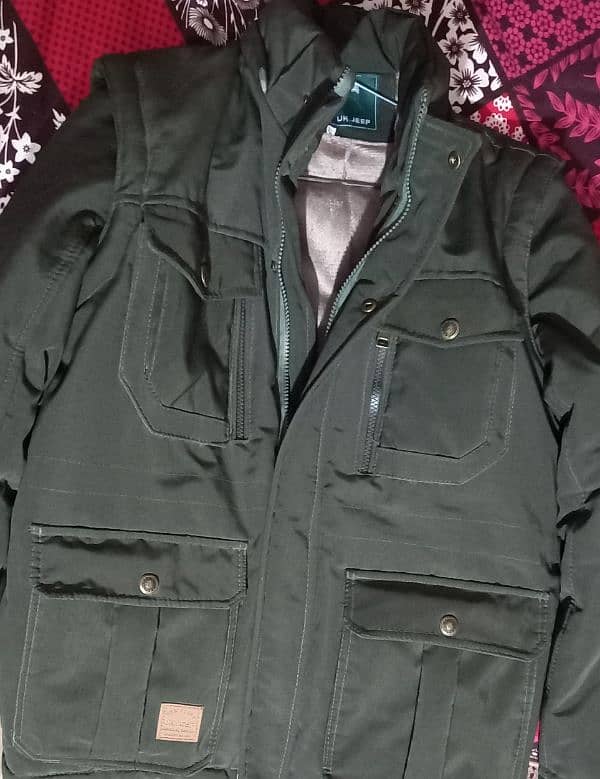 UK. . BRAND JEEP JACKET. WITH SLEAVES IN OR OUT. 4