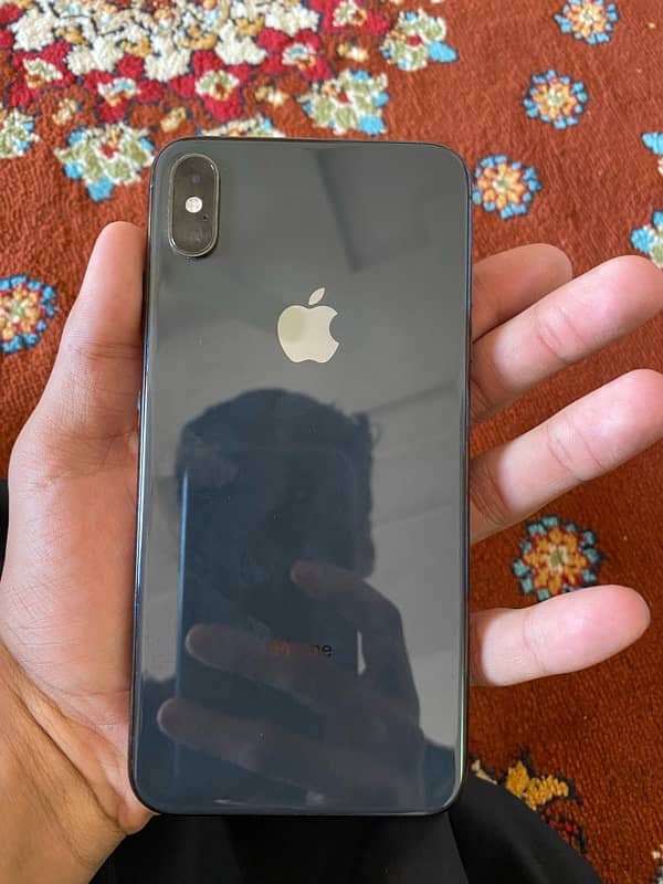 iPhone XS Max 2