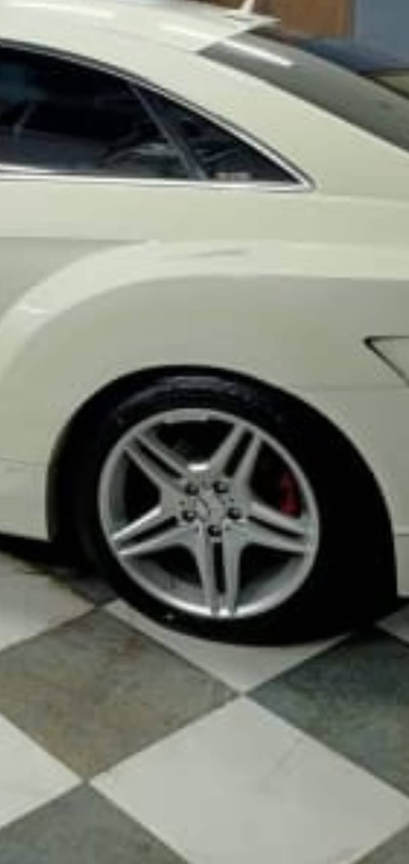 Mercedes AMG R18 rims lahore 1