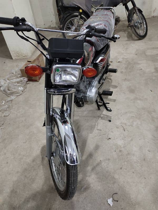 Honda 125 0 meter condition 1