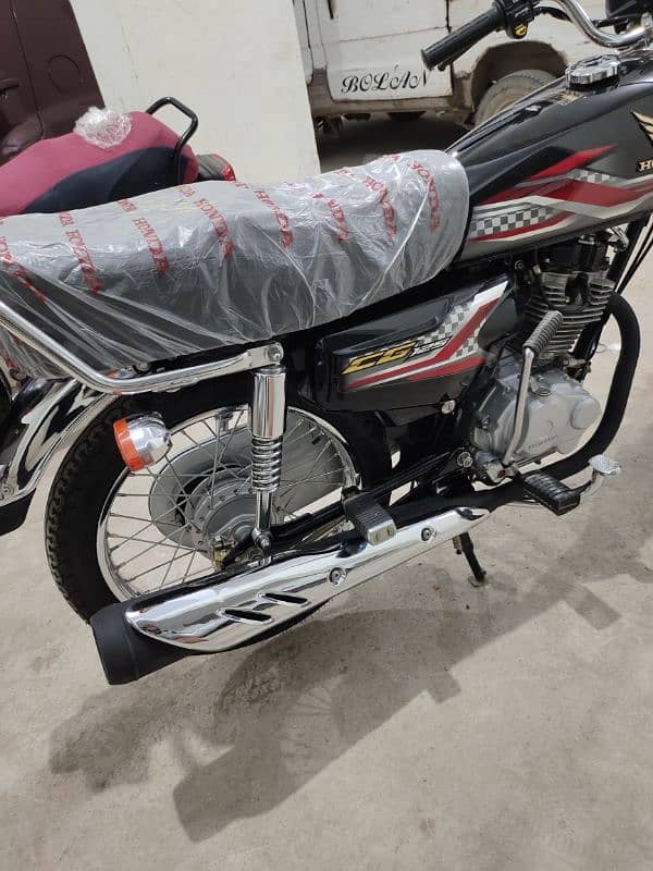 Honda 125 0 meter condition 4