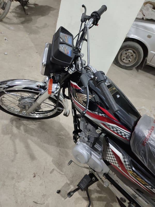 Honda 125 0 meter condition 6