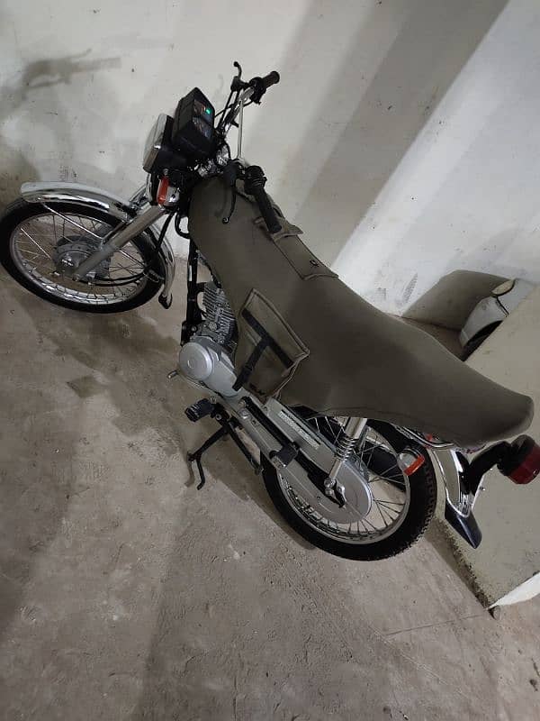 Honda 125 0 meter condition 7