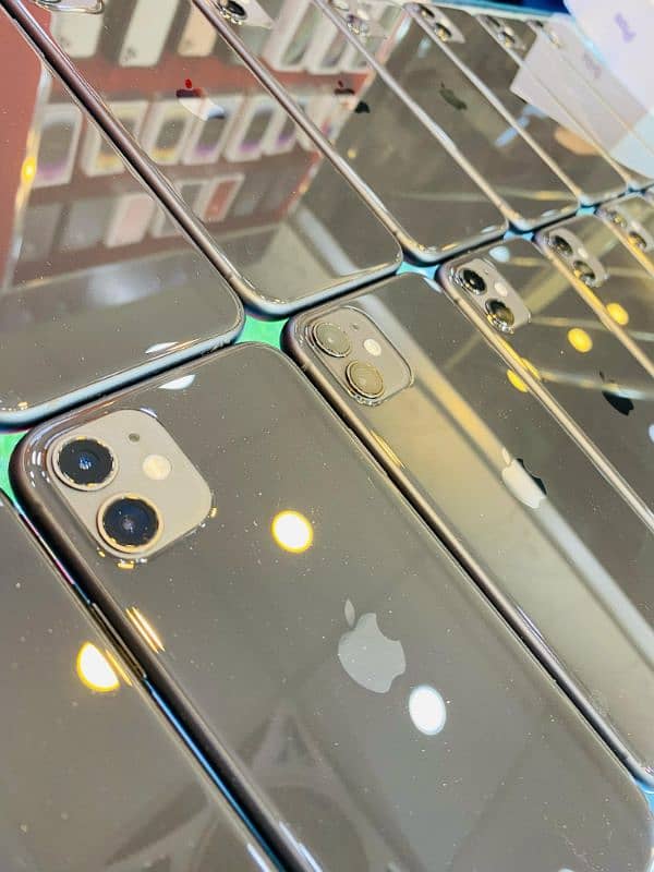 IPhone 11 64GB JV Quantity Available Mobile Phones 3