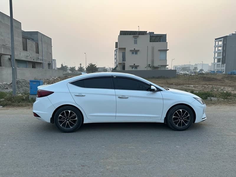 Hyundai Elantra 2021 2