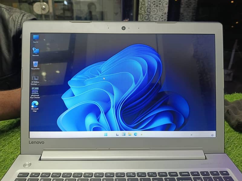 Lenovo IdeaPad 15 1