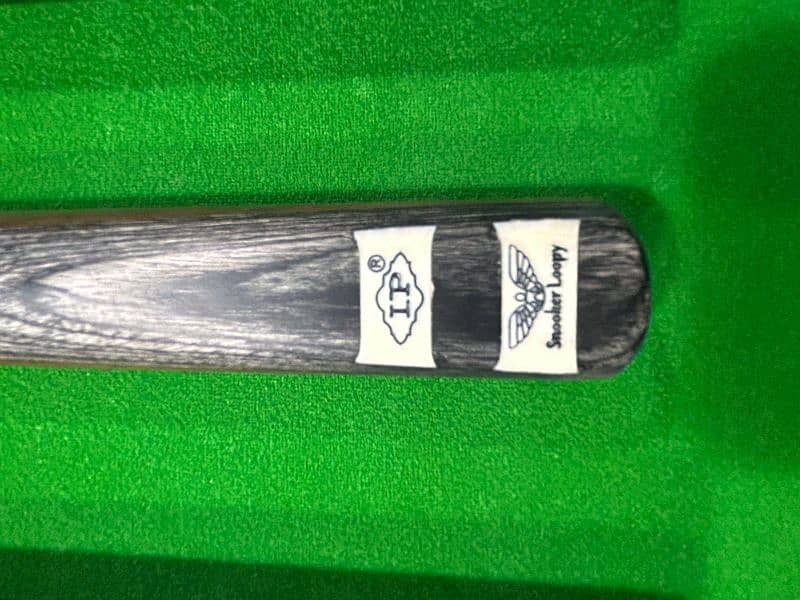 LP Snooker loopy 3 piece Cue 1