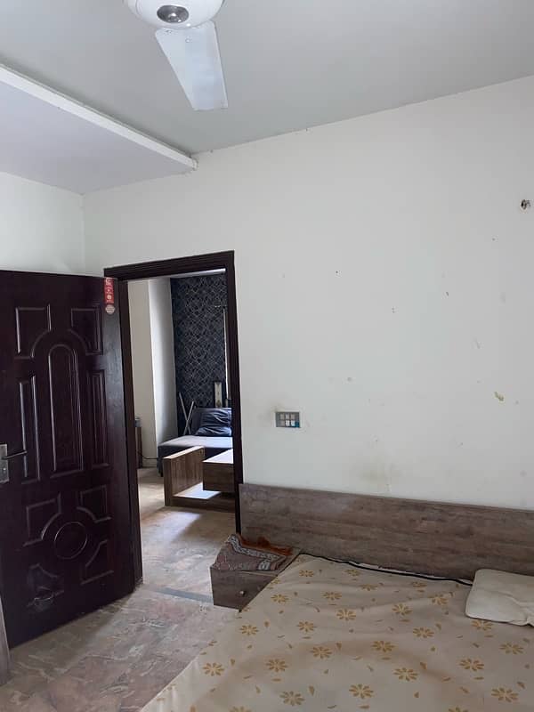 2 bed furnished & non furnished appartments available rent 8