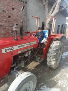 me saudi Arab aa gya ho tractor 2sal se kam ni kya