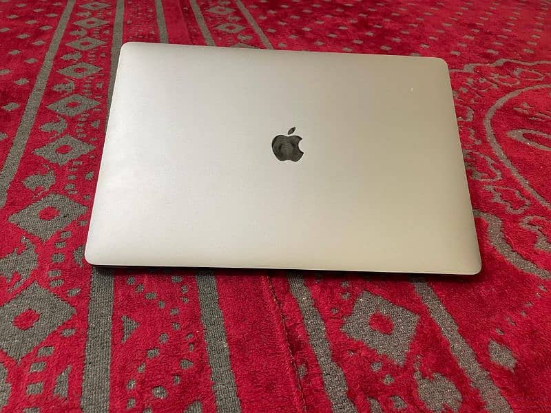 MacBook pro 2019 Model 5