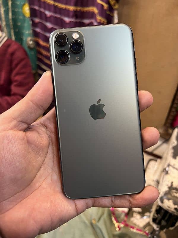 iPhone 11 pro max pta approved waterpack 256gb 0