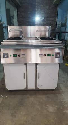 Double deep fryer 16L+16L commercial  equipment SB Kitchen Engineering