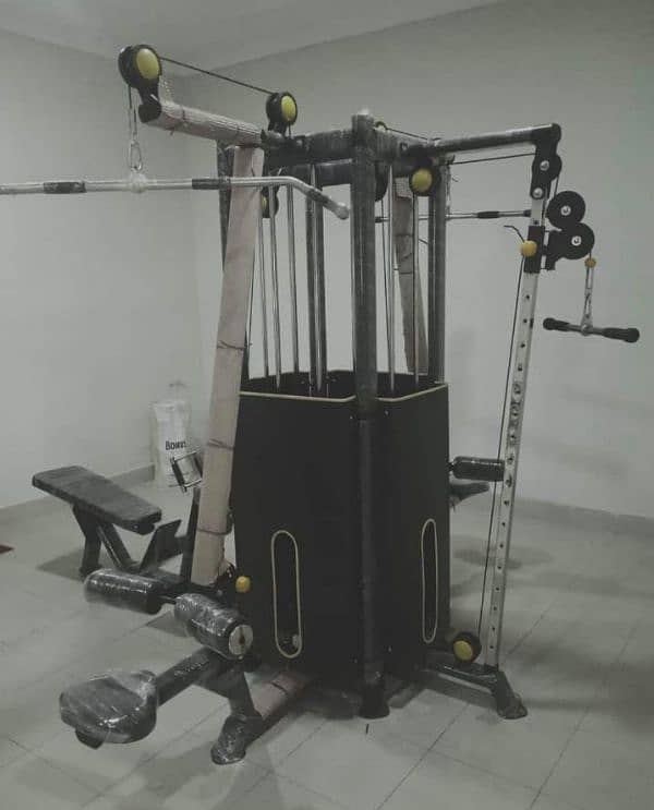 Gym equipments Fourstation 17