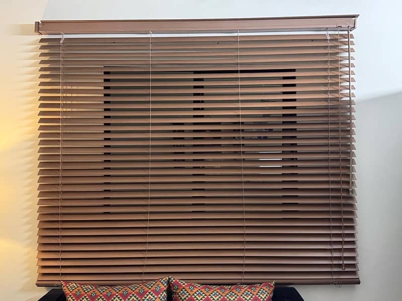 Wooden window blinds 3