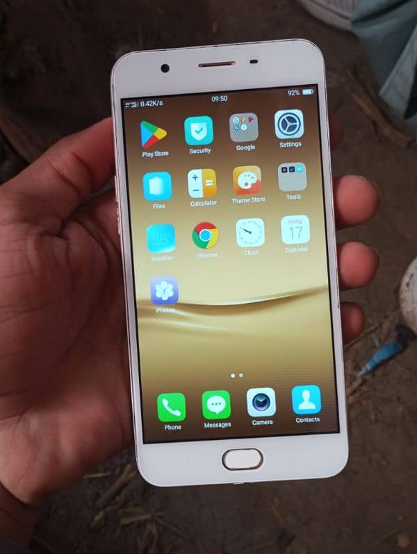 Oppo f1s for sale . Ram. 4gb. rom. 32gb 0