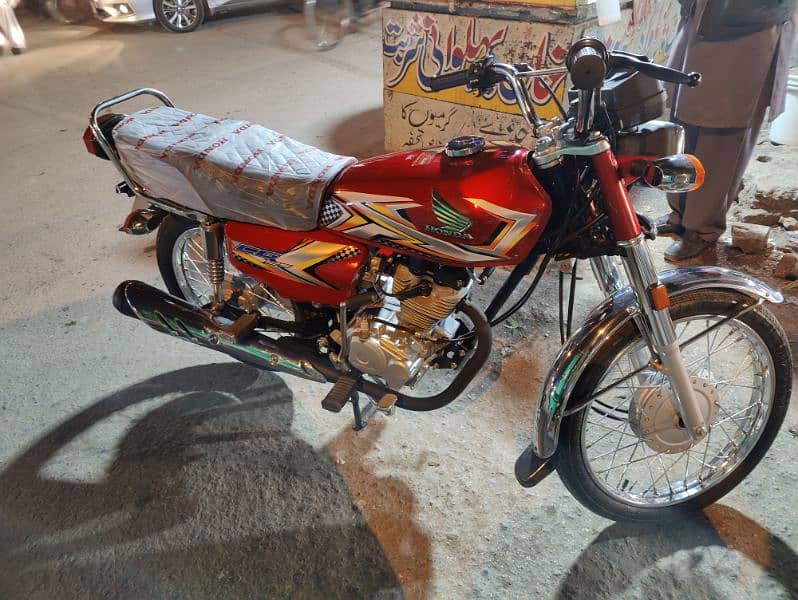 Honda 125 Whatsapp no. 03289456696 2