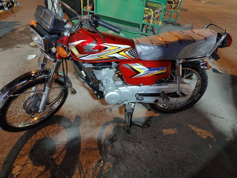 Honda 125 Whatsapp no. 03289456696 4