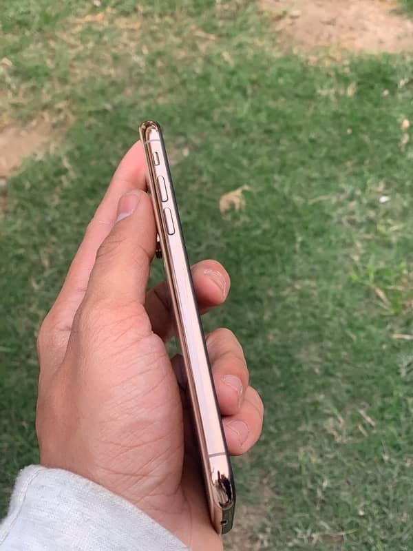 IPHONE XS DUAL SIM PTA APPROVED 5