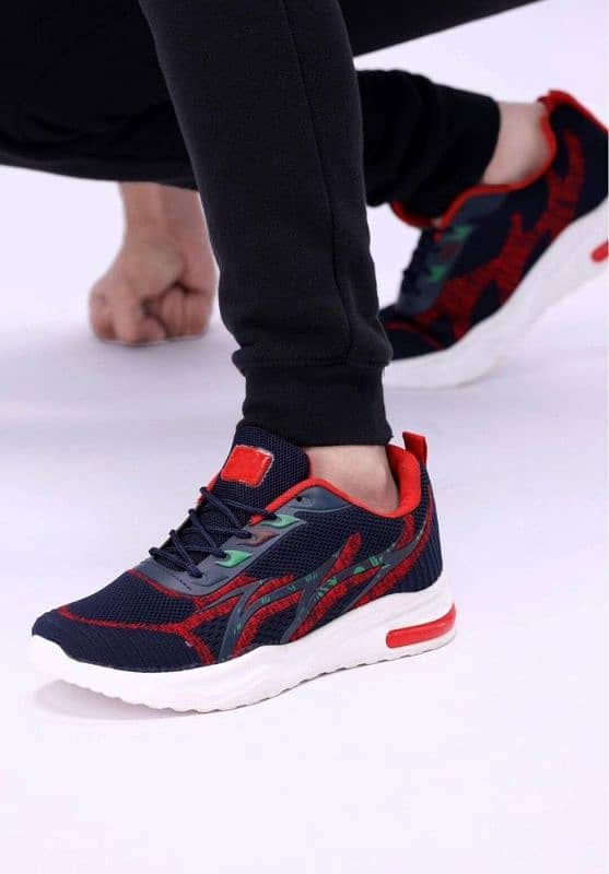 joggers and sneakers for men 11