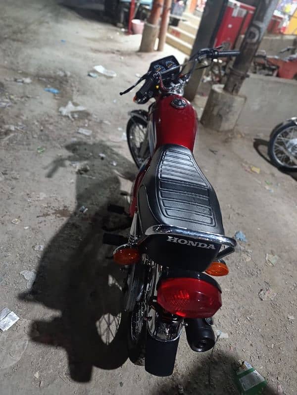 HONDA CG 125 MODEL 2022 ORIGINAL CONDITION 6