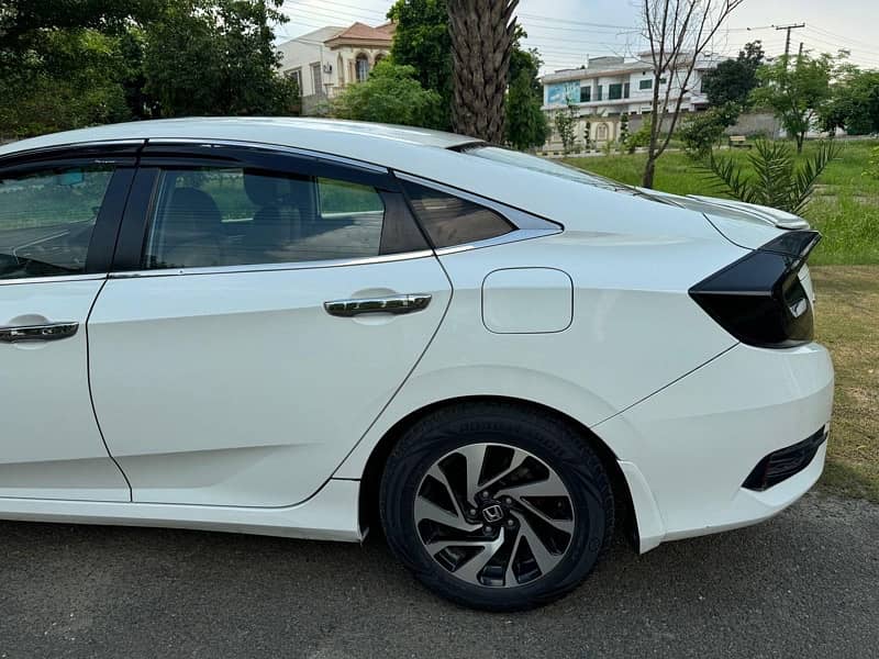 Honda Civic VTi Oriel Prosmatec 2016 4